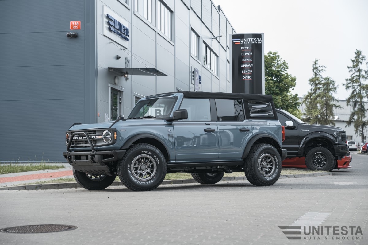2021-ford-bronco-black-diamond-4x4-v6-area-51-roush-r-series